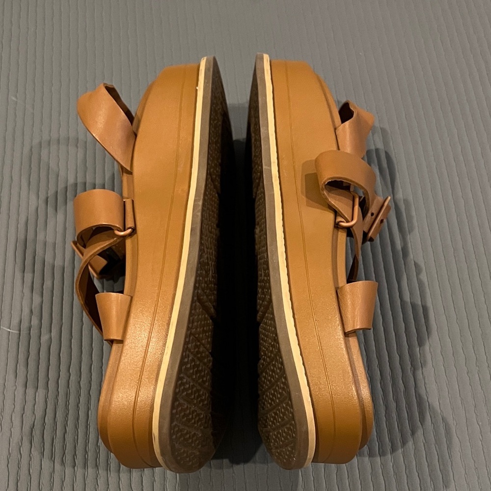 Chaco womens chunky strappy tan Leather sandals   size 9 - Picture 6 of 11